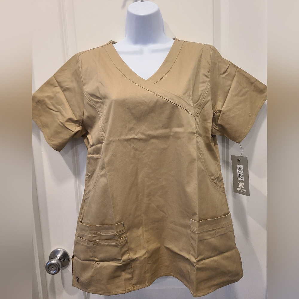 Maven Blossom Large Tan Scrub Top
